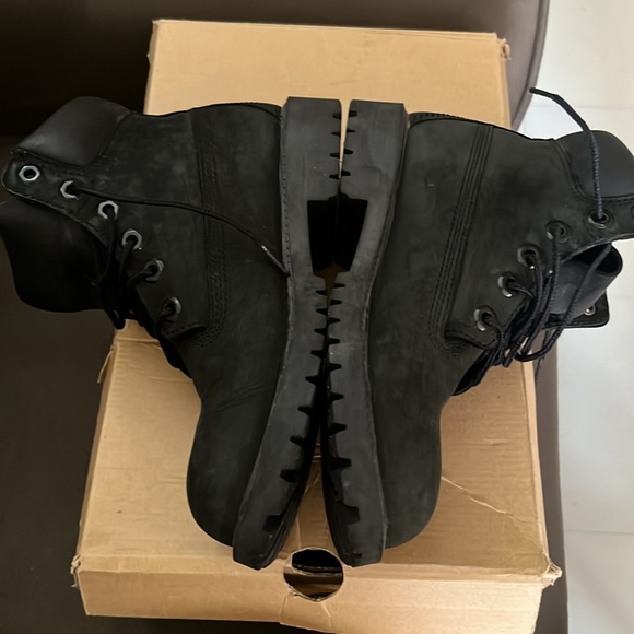 Timberland - Picture 2 of 4